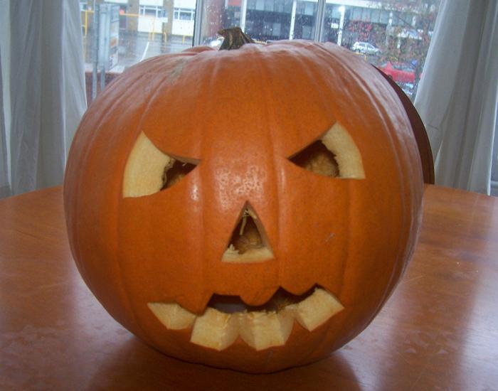 Jack o' Lantern si prepara per la sua notte (Halloween 2009) - by Annalisa Lo Biondo