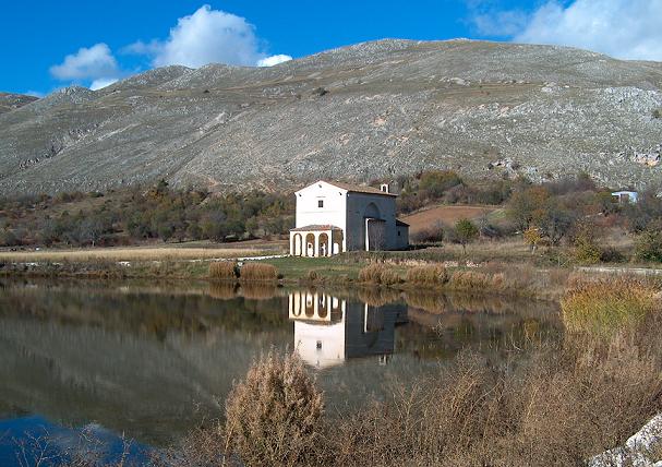 Simmetrie d'acqua a Santo Stefano di Sessanio - by Envy